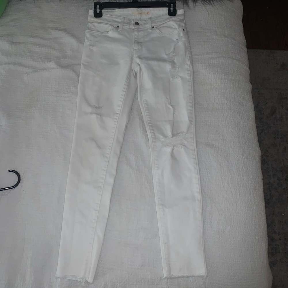 711 Skinny Levi White Jeans
